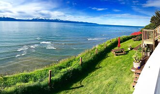 Ocean House Inn & Condos