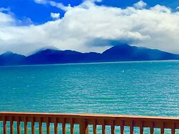 Ocean House Inn & Condos