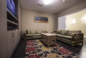 Beds n' Drinks Hostel