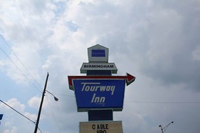Tourway Inn