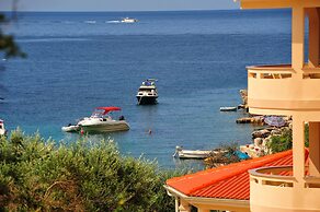 Lastura Aparthotel & Mobile Homes