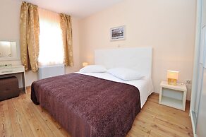 Lastura Aparthotel & Mobile Homes