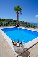 Lastura Aparthotel & Mobile Homes