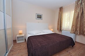 Lastura Aparthotel & Mobile Homes