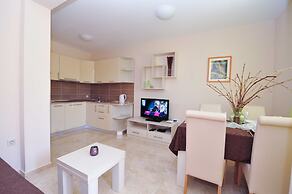 Lastura Aparthotel & Mobile Homes