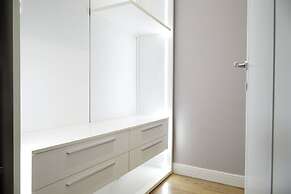 Milan Retreats - Central Station