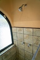 Casa Kootenay Waterfront BnB