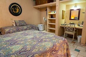 Casa Kootenay Waterfront BnB