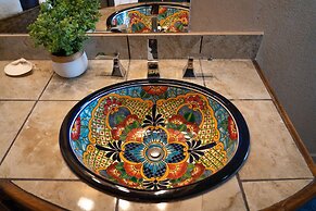 Casa Kootenay Waterfront BnB