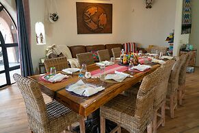 Casa Kootenay Waterfront BnB