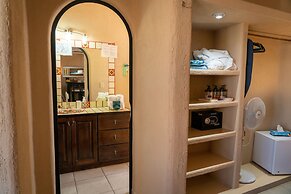 Casa Kootenay Waterfront BnB