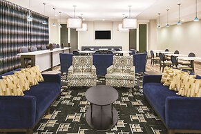 La Quinta Inn & Suites by Wyndham Karnes City - Kenedy