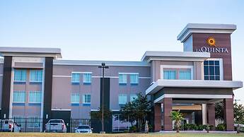 La Quinta Inn & Suites by Wyndham Karnes City - Kenedy