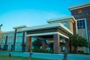 La Quinta Inn & Suites by Wyndham Karnes City - Kenedy