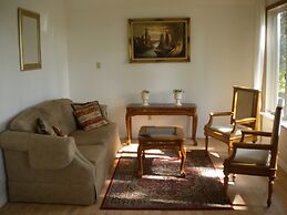 Vineyard Villa Bed & Breakfast