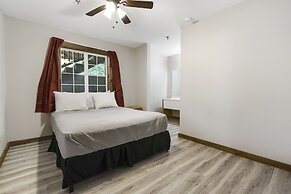 White Wing Lodge