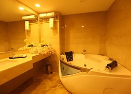 Hotel Chennai Le Palace