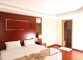 Hotel Chennai Le Palace