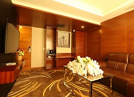 Hotel Chennai Le Palace