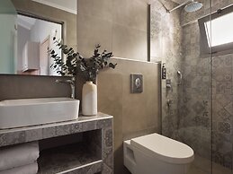 Atlantis Hotel