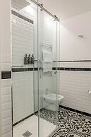 The Independent Suites