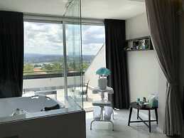 Pinares Panorama Suites & Spa