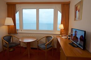 Panorama Hotel Lohme