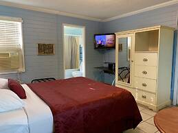 Lakeside Inn and Cafe