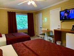 Lakeside Inn and Cafe