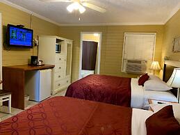 Lakeside Inn and Cafe