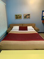 Lakeside Inn and Cafe