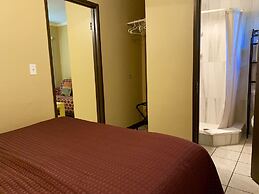 Lakeside Inn and Cafe