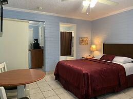 Lakeside Inn and Cafe