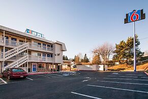 Motel 6 Bremerton, WA