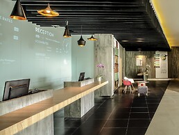 ibis Makassar City Center