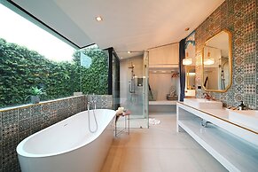 The Kiri Villas Resort