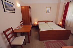 Apartments Vila Adrijana and Fitness Studio Wolf