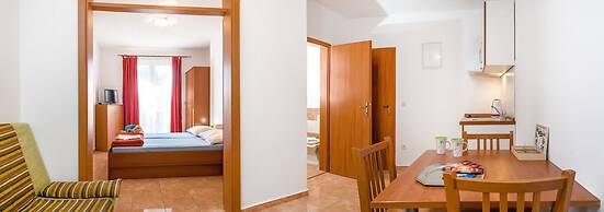 Apartments Vila Adrijana and Fitness Studio Wolf