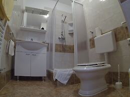 Apartments Vila Adrijana and Fitness Studio Wolf