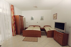 Apartments Vila Adrijana and Fitness Studio Wolf