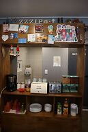 Zzzip Guest House - Hostel