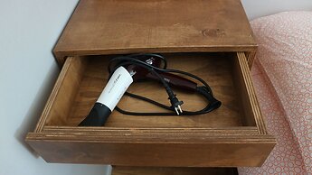 Zzzip Guest House - Hostel