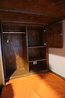 Zzzip Guest House - Hostel