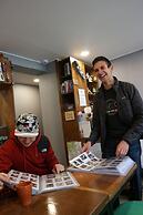 Zzzip Guest House - Hostel