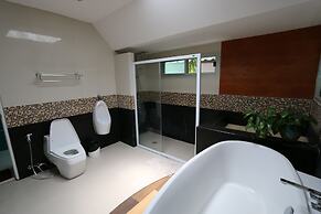 Marine Chaweng Beach Resort