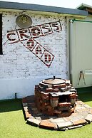 Crossroad Backpackers