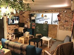 Crossroad Backpackers