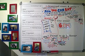 Crossroad Backpackers