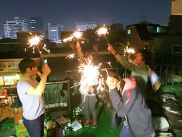 Crossroad Backpackers