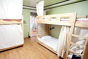 Crossroad Backpackers